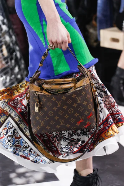 Look 47